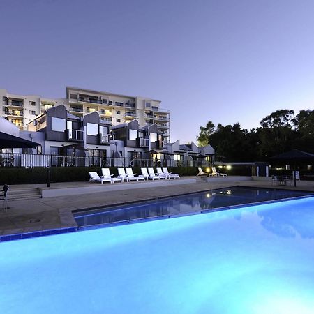 Assured Ascot Quays Apartment Hotel Perth Bagian luar foto