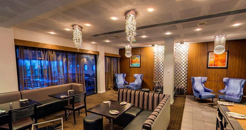 Assured Ascot Quays Apartment Hotel Perth Bagian luar foto