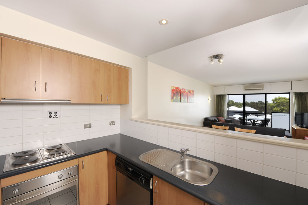 Assured Ascot Quays Apartment Hotel Perth Bagian luar foto