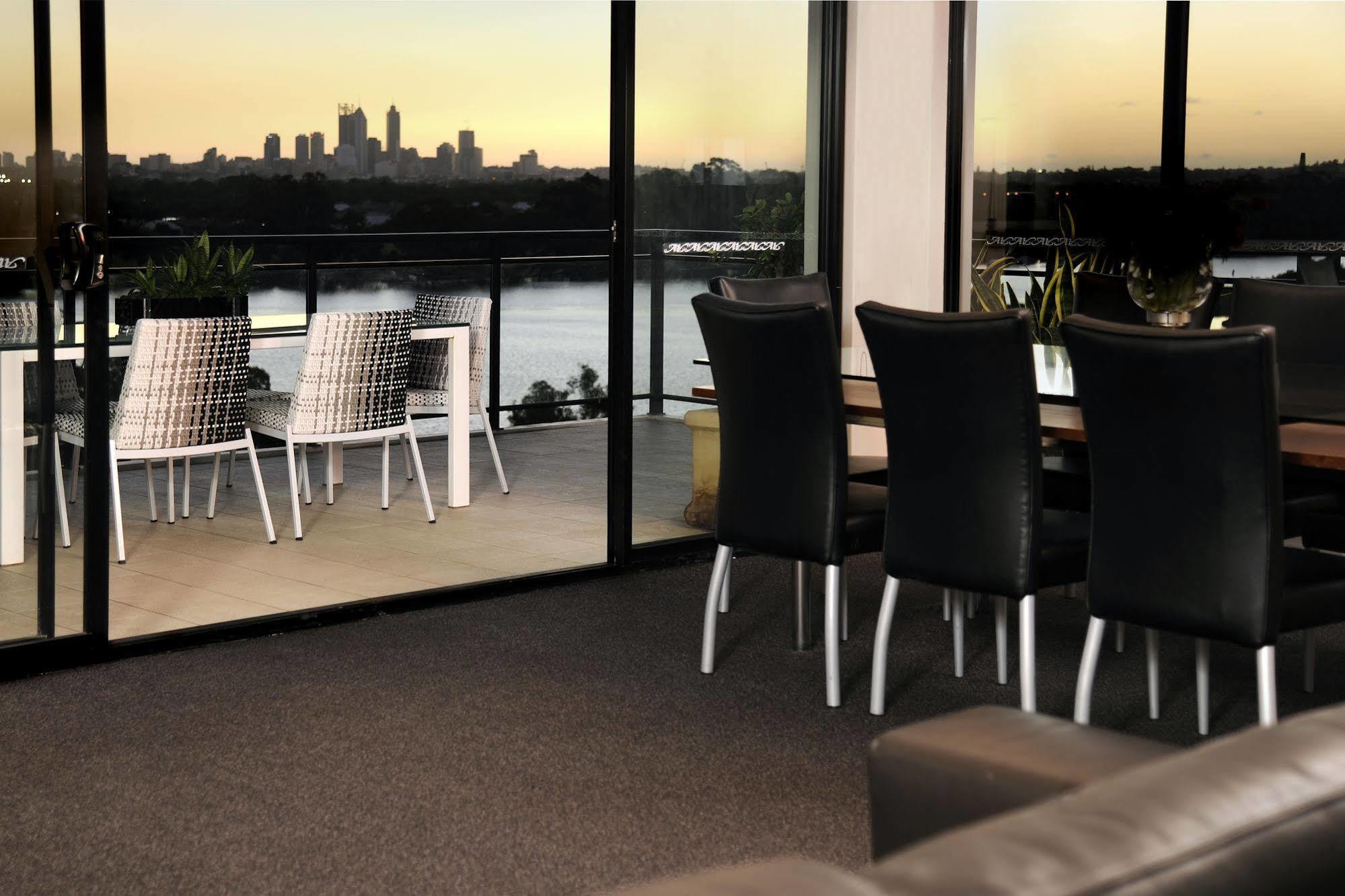 Assured Ascot Quays Apartment Hotel Perth Bagian luar foto